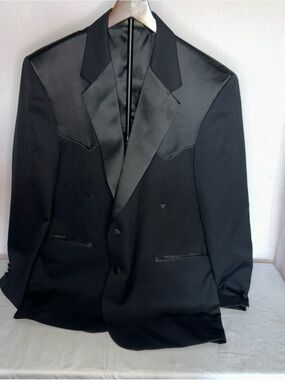 Men's Black Satin-Paneled Tuxedo Blazer